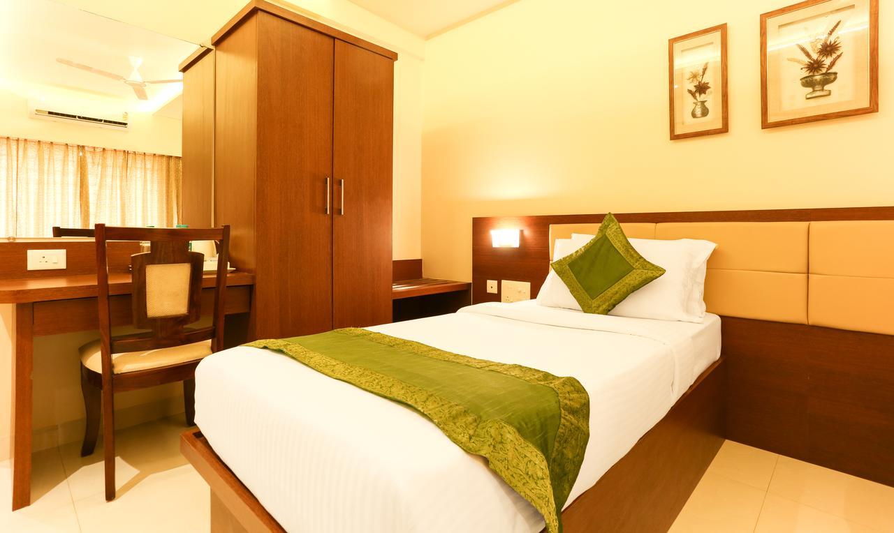 Treebo Trend Nayath Residency Udupi Extérieur photo